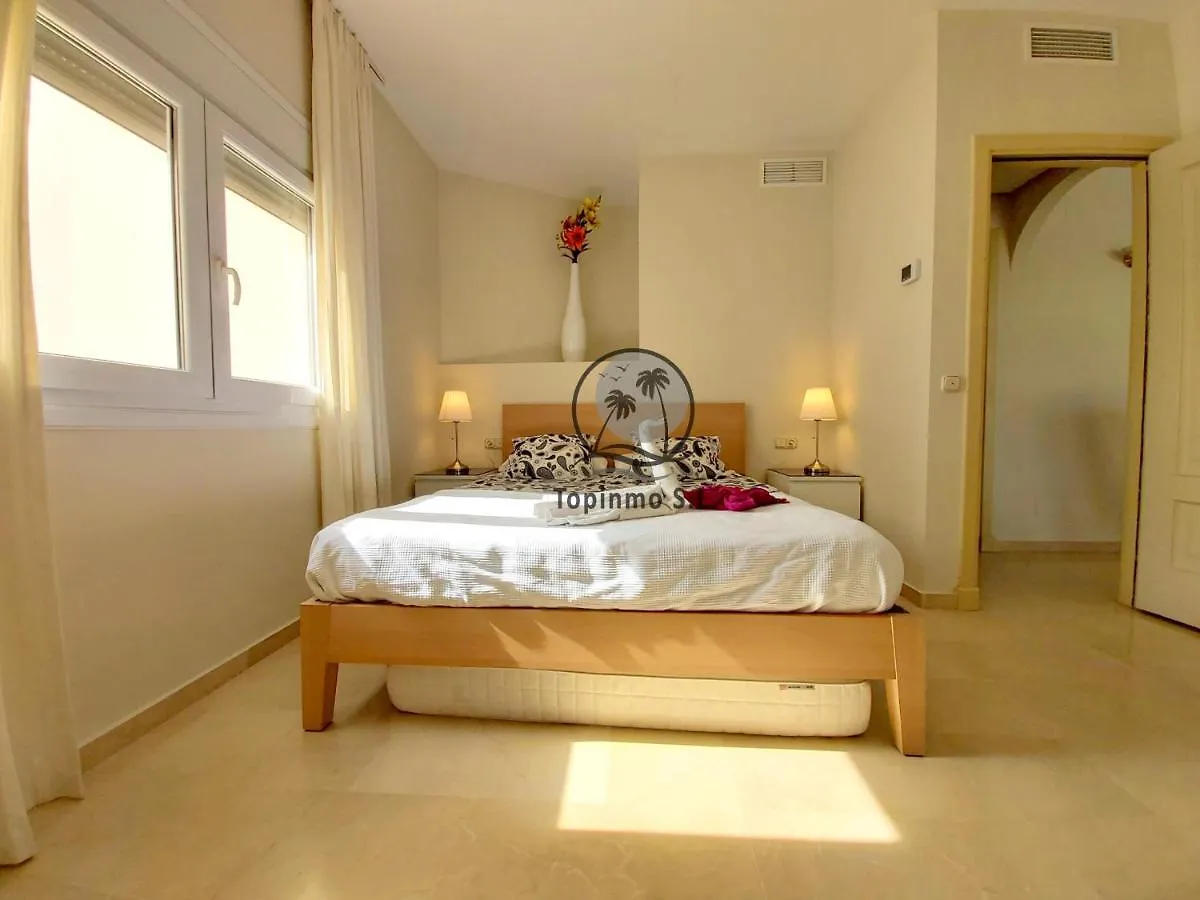 Nordic 1 Bedroom Apartment On Island Complex In Marina Harbour Benalmádena Spanien